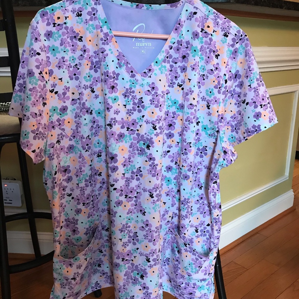 Floral Scrub Top